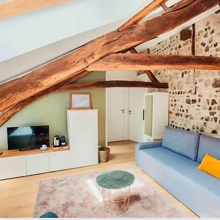 בית הארחה La Maison Des Arts 3*